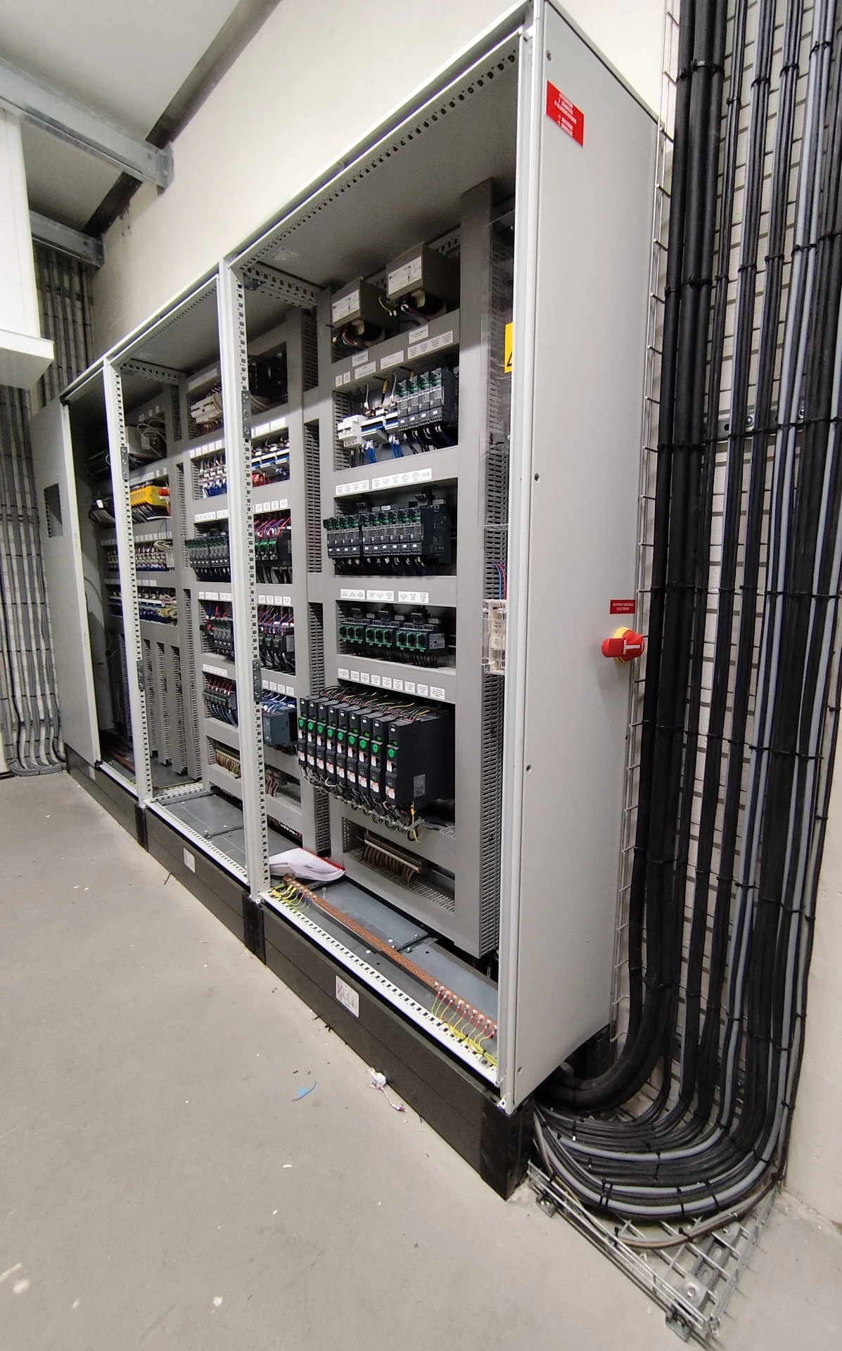 Workshop visit to Laval - Electrical cabinet